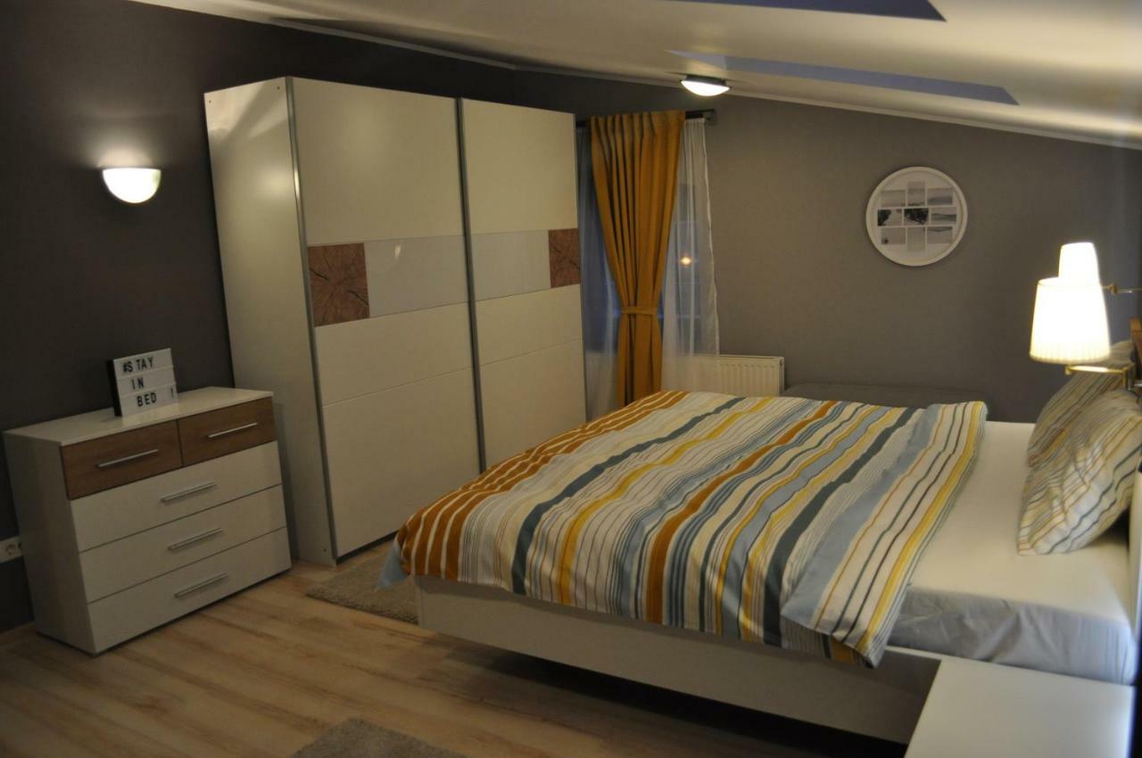 Sleep & Fly Apartment Otopeni Exterior foto