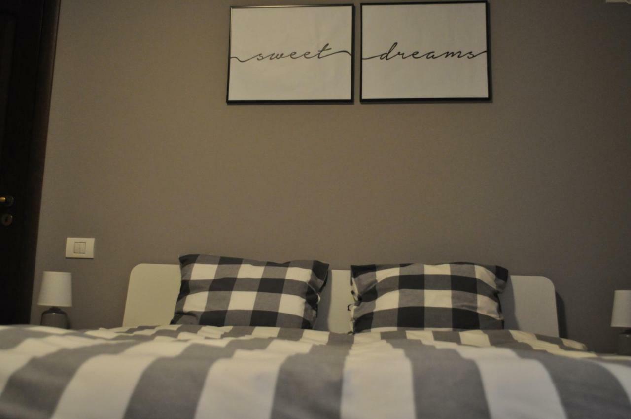 Sleep & Fly Apartment Otopeni Exterior foto